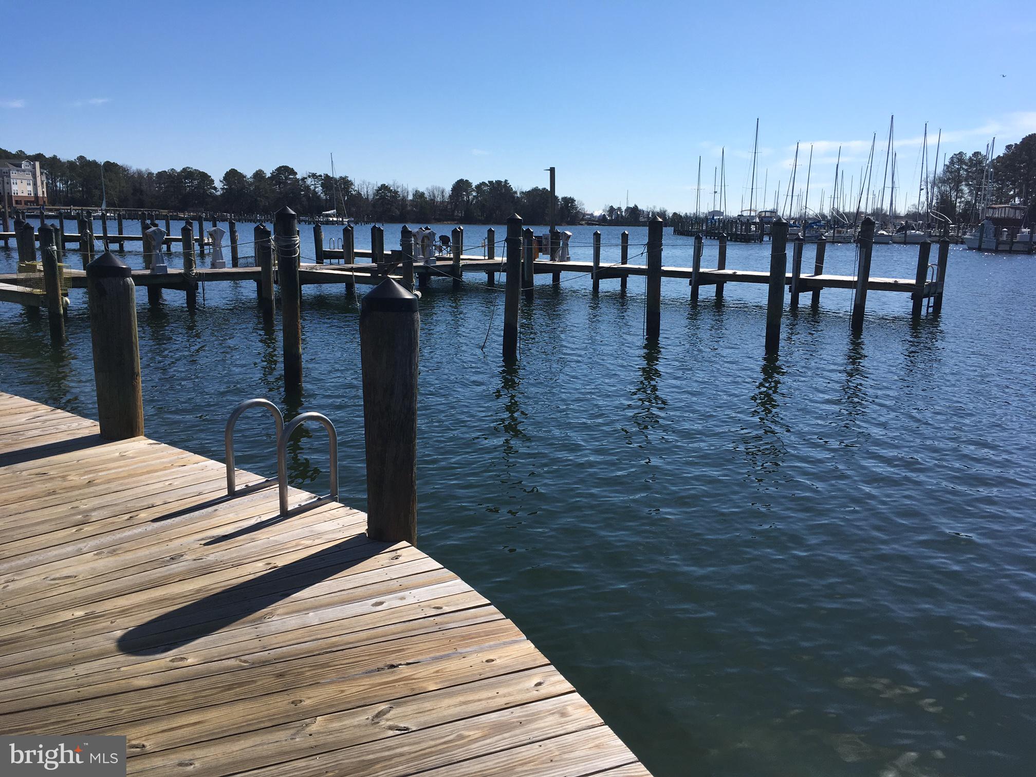 SOLOMONS LANDING - Residential