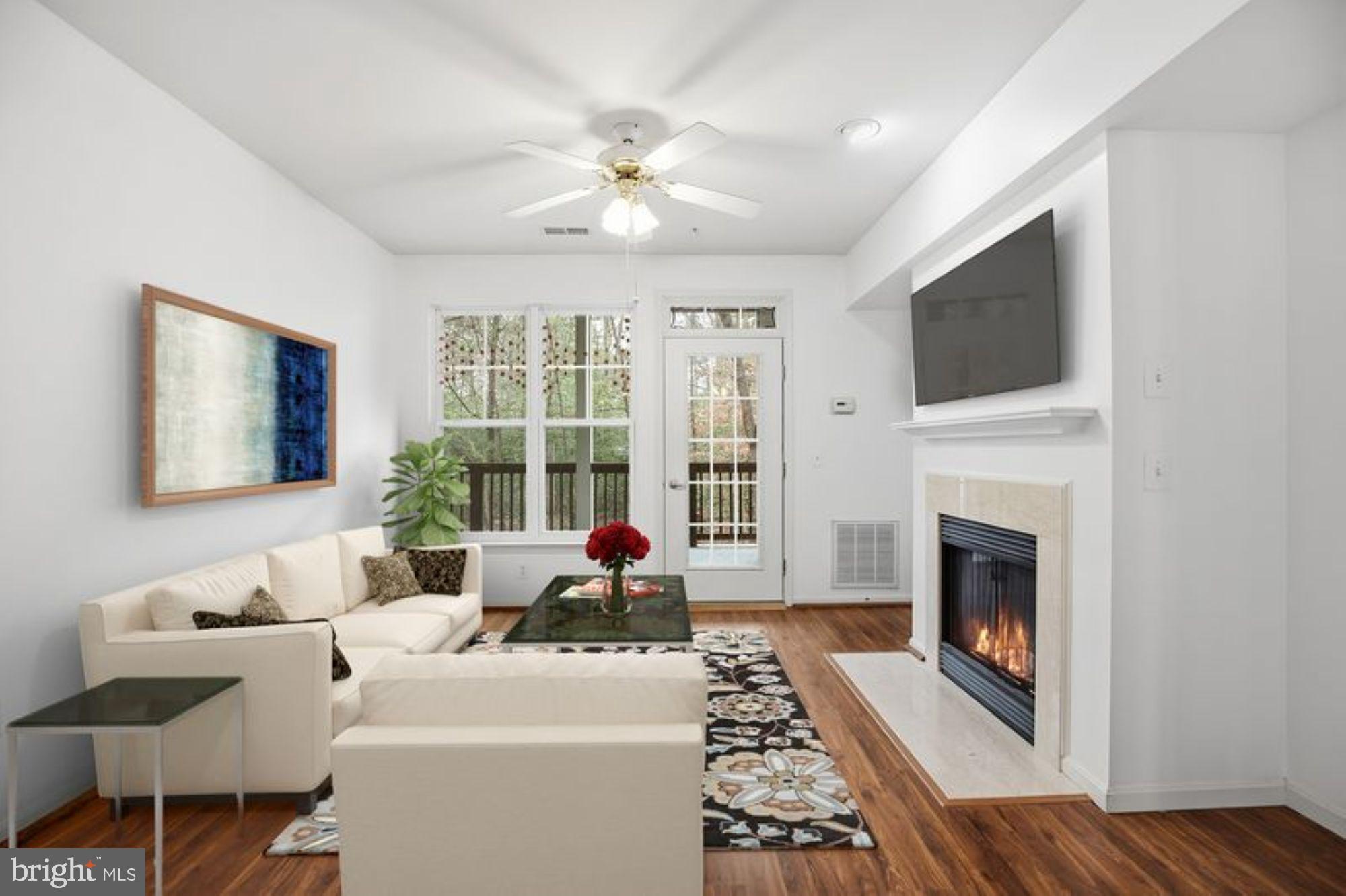 1003 LEEWARD WAY 1003