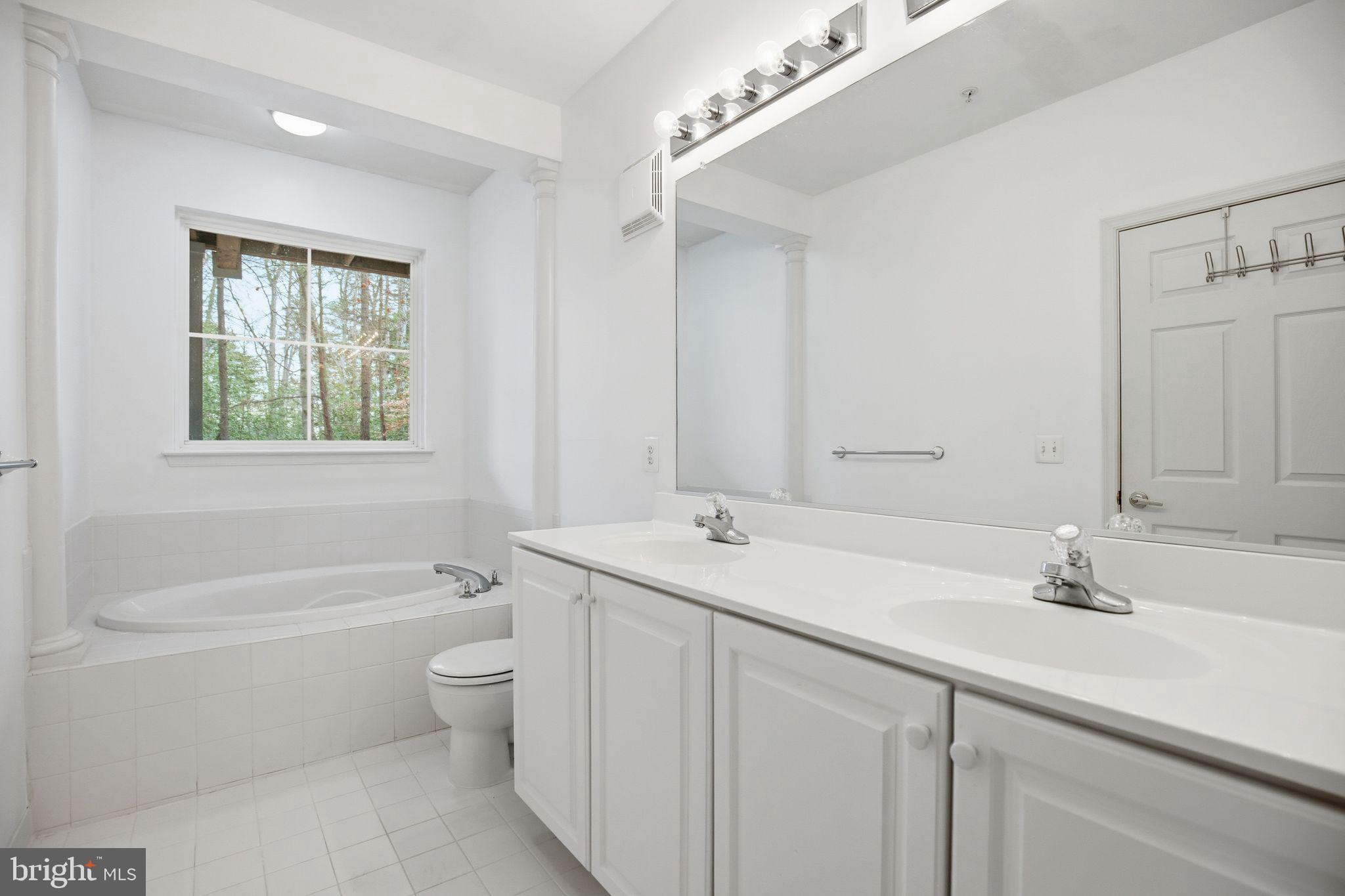 SOLOMONS LANDING - Residential