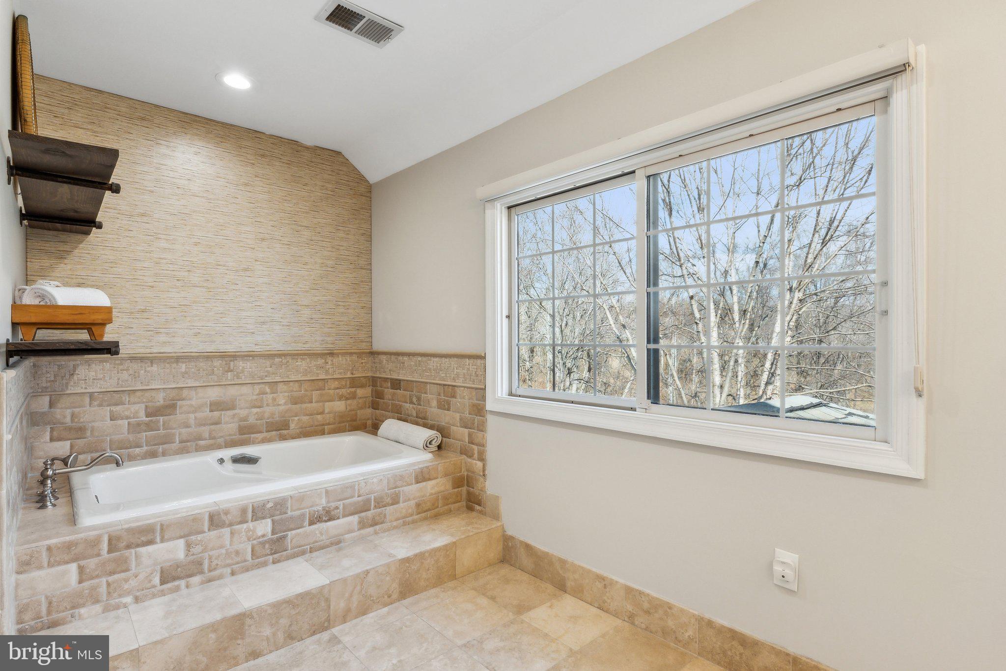 BONDBROOK - Residential