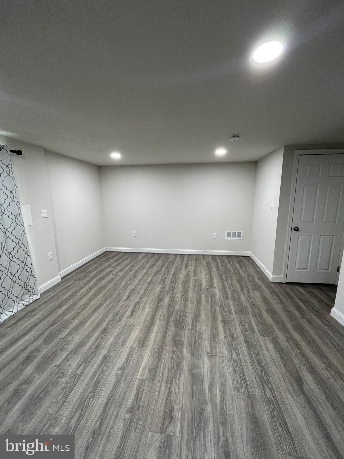 WESTCHESTER ESTATES - Residential Lease