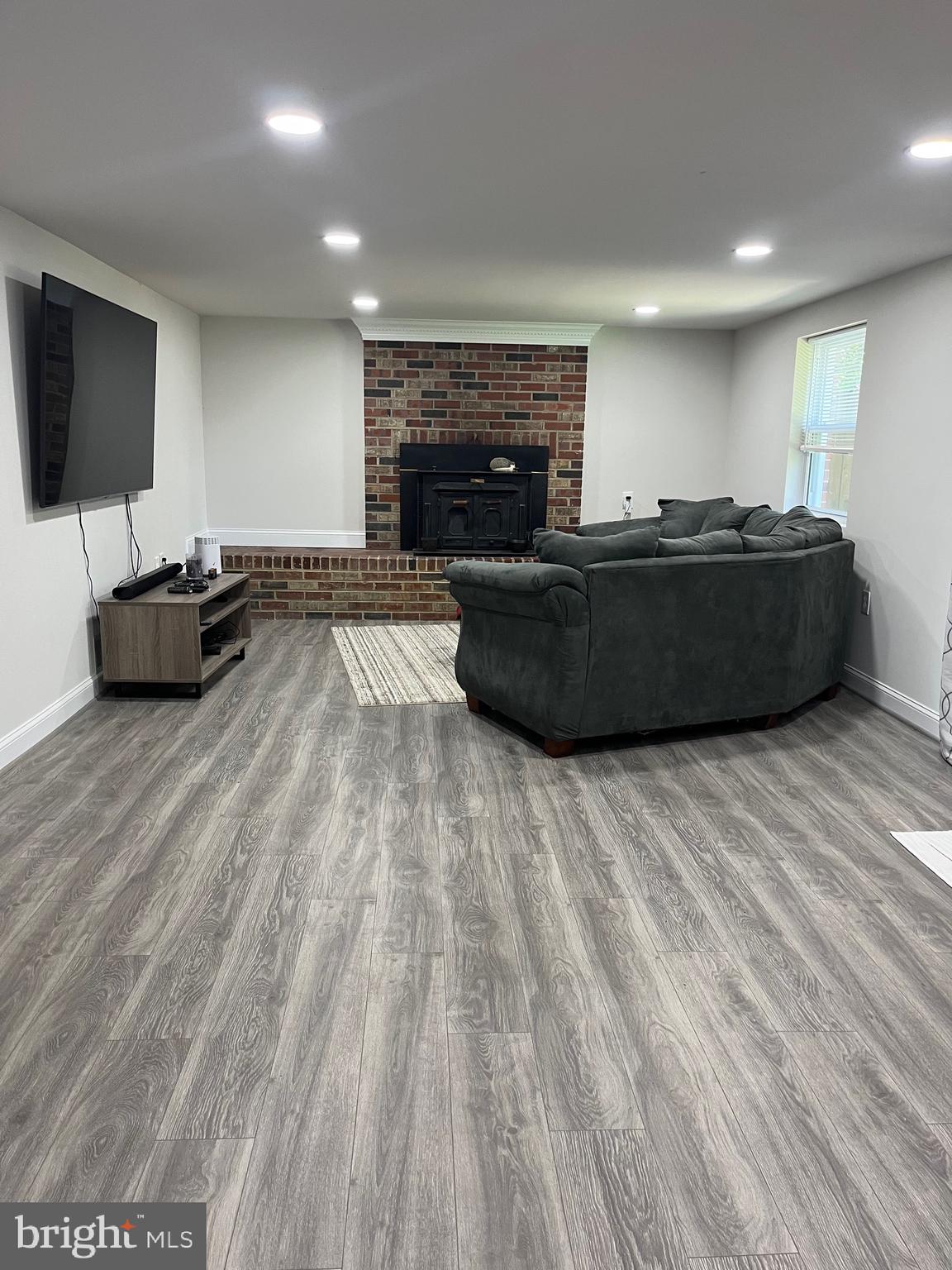 WESTCHESTER ESTATES - Residential Lease