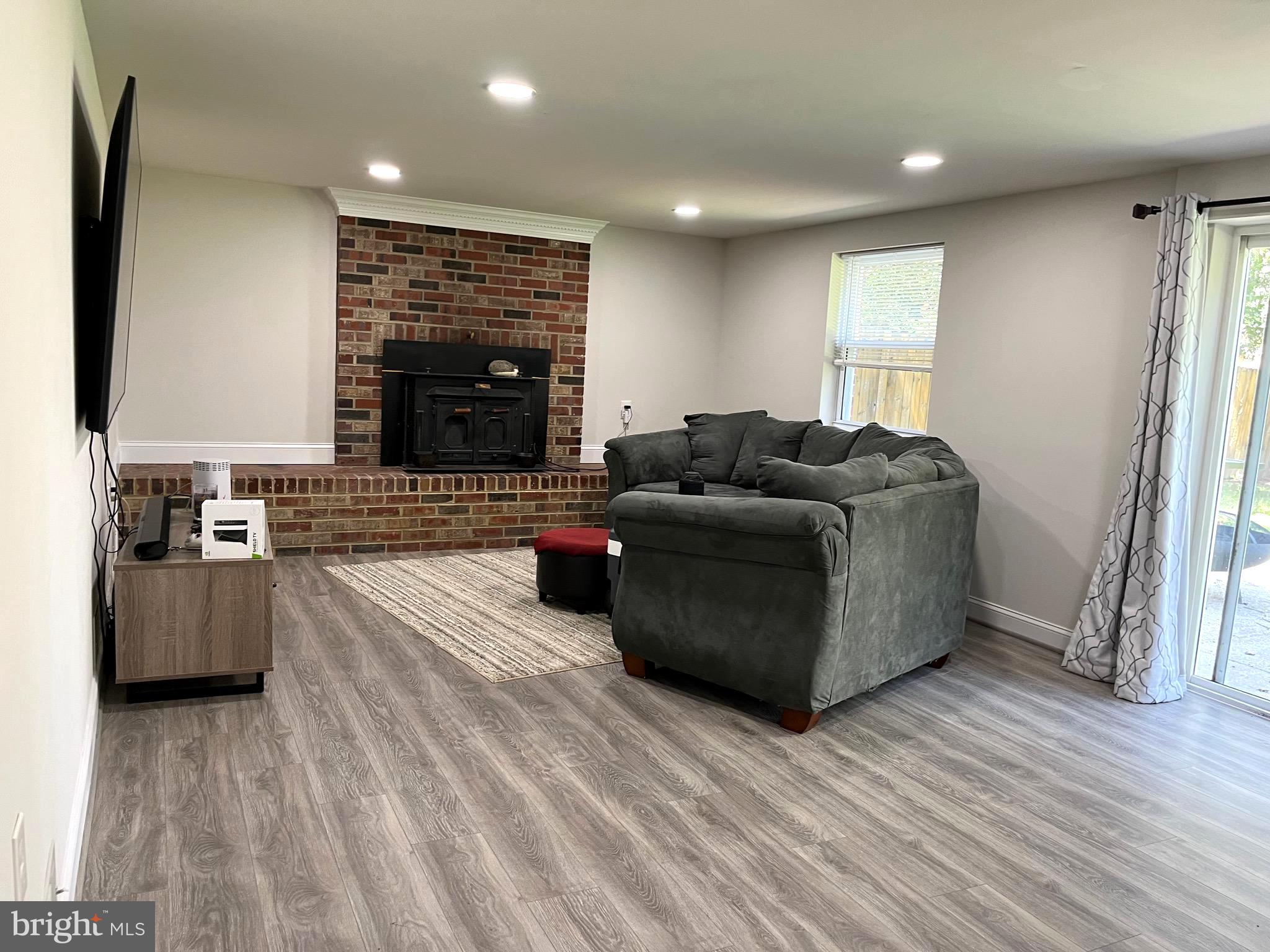 WESTCHESTER ESTATES - Residential Lease