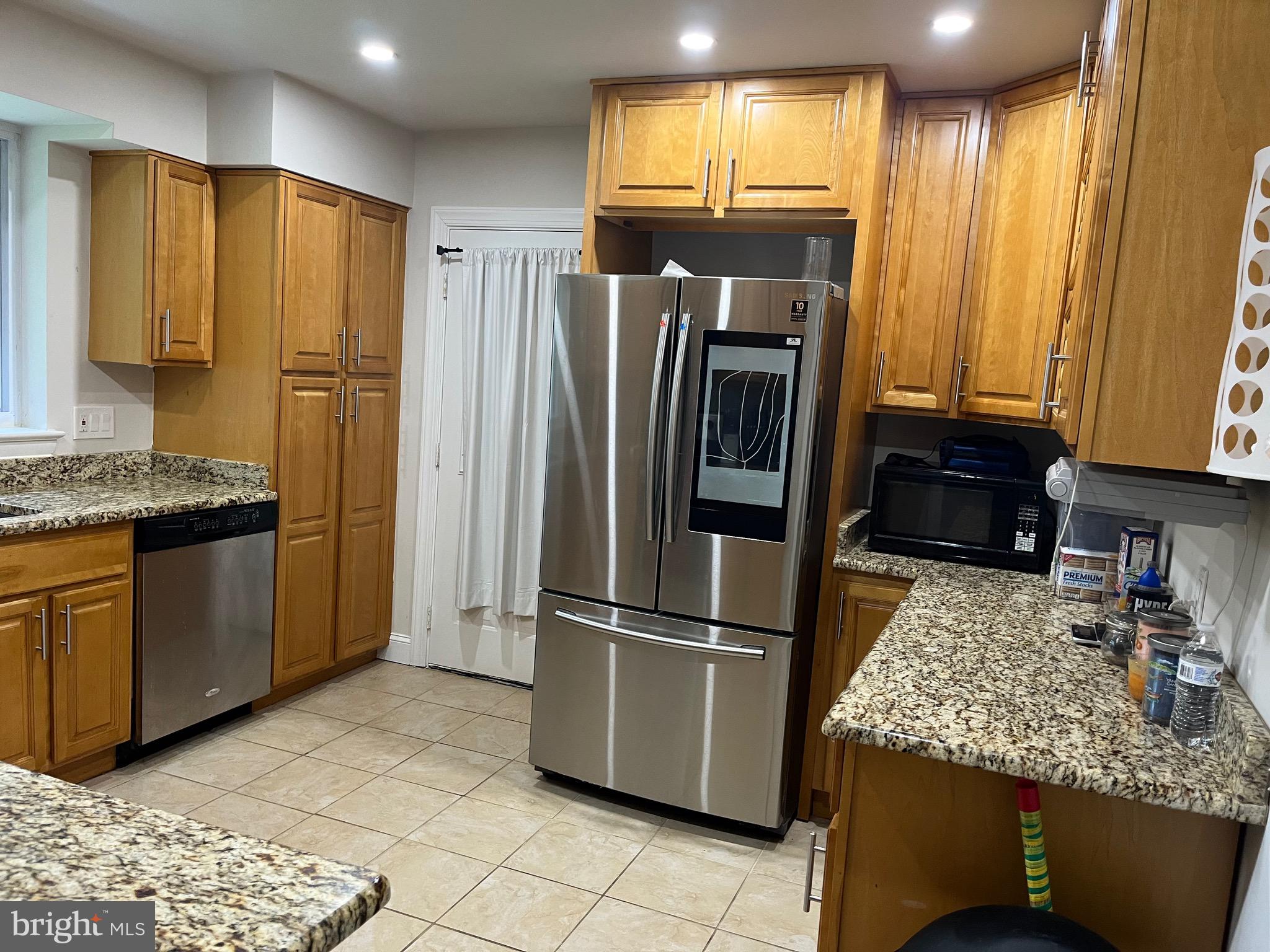 WESTCHESTER ESTATES - Residential Lease