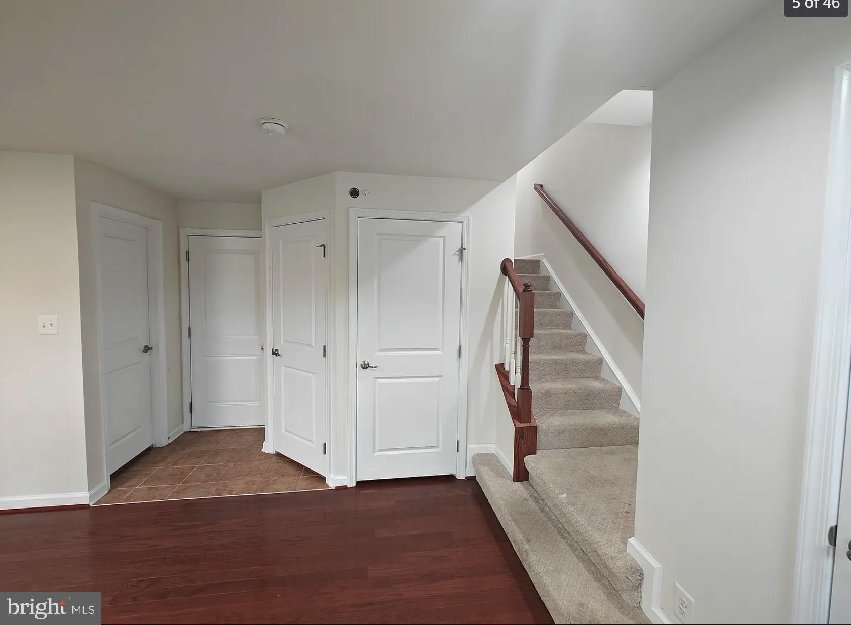 LOUDOUN CROSSING - Residential Lease