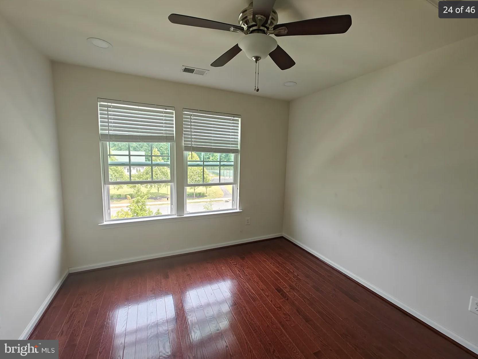 LOUDOUN CROSSING - Residential Lease