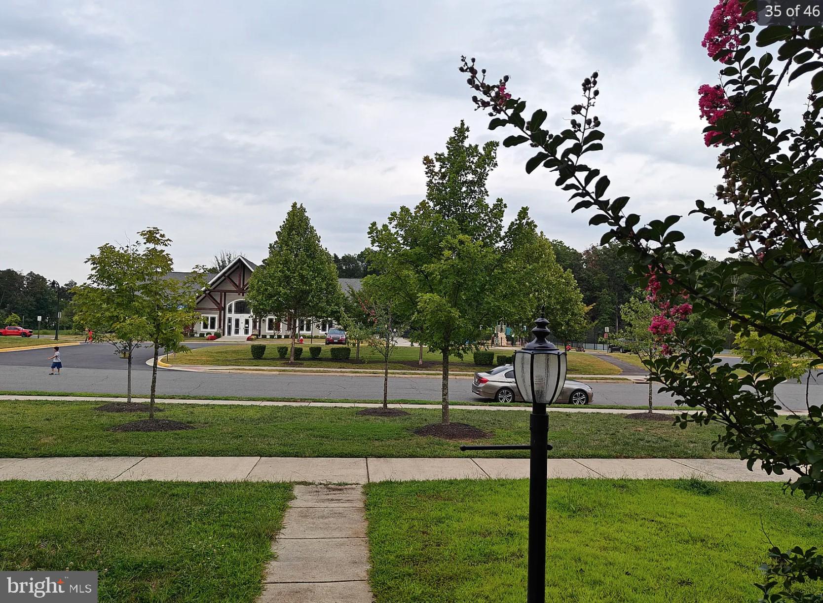 LOUDOUN CROSSING - Residential Lease