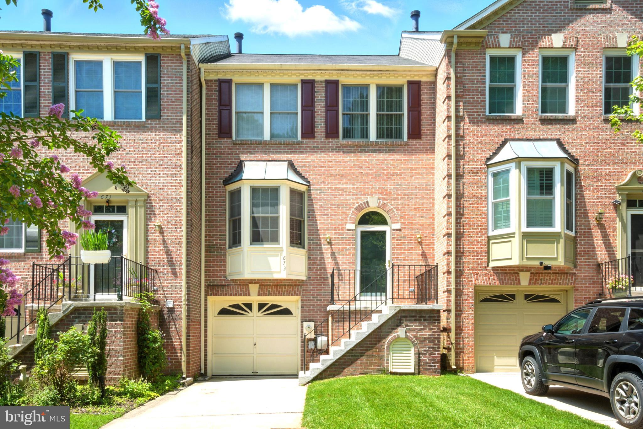 673 BUDLEIGH CIRCLE