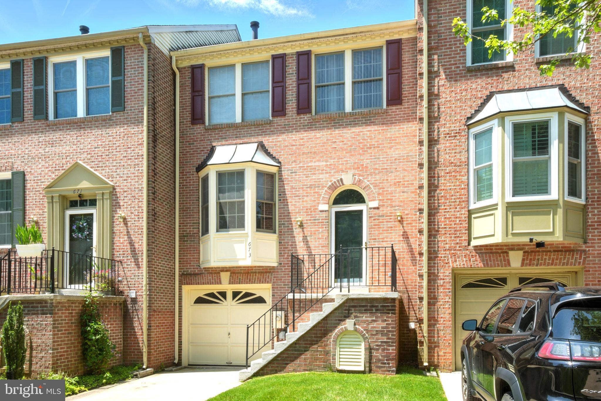 673 BUDLEIGH CIRCLE