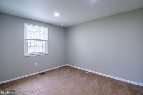 9709 LAKEPOINTE DRIVE BURKE VA 22015