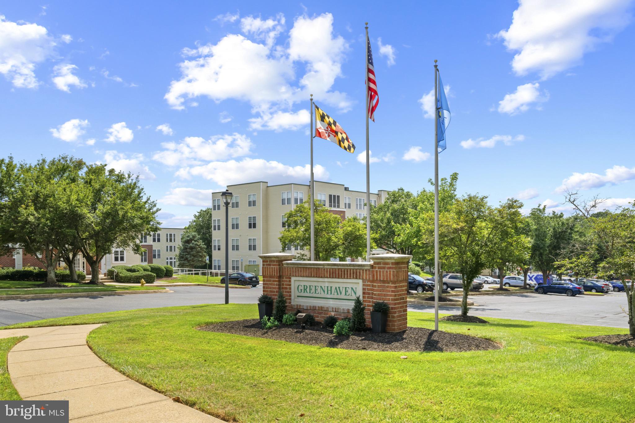 1303 SCOTTSDALE DRIVE J 351