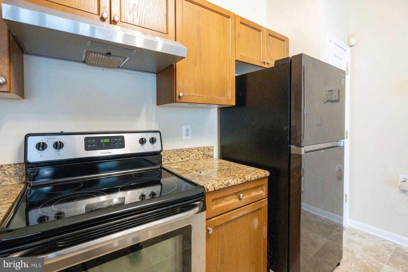 WINDSOR CROSSING - Residential Lease