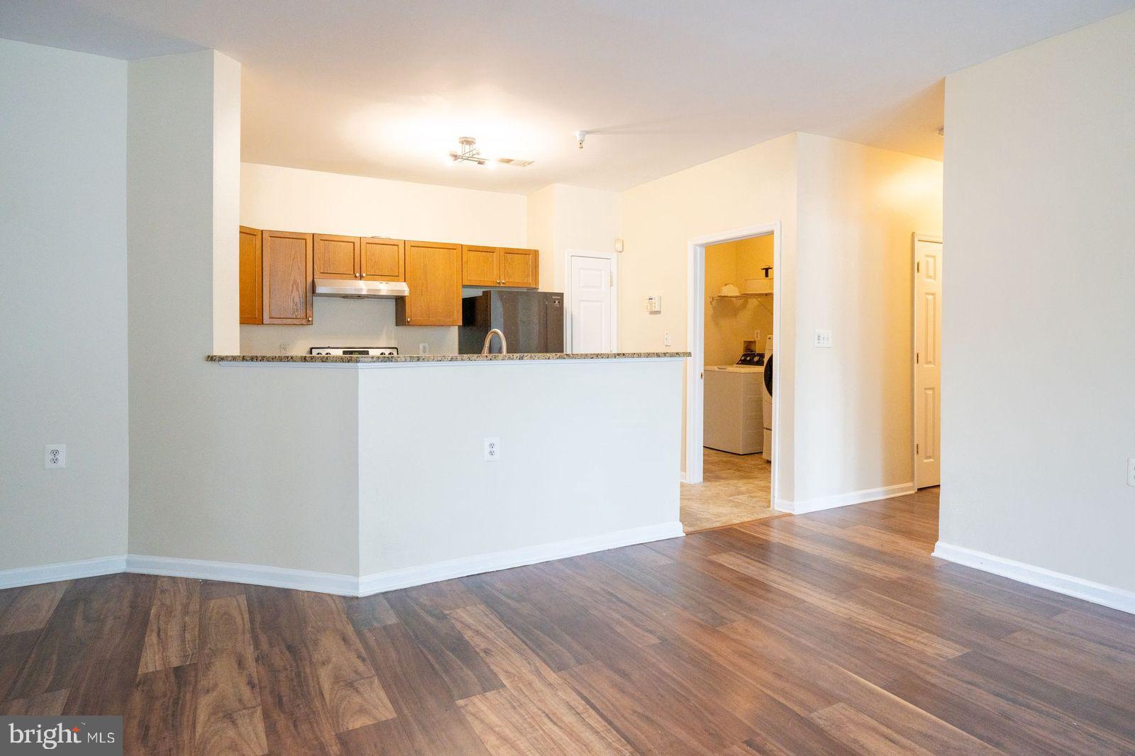 WINDSOR CROSSING - Residential Lease