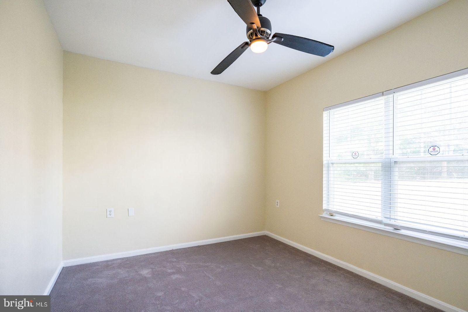 WINDSOR CROSSING - Residential Lease