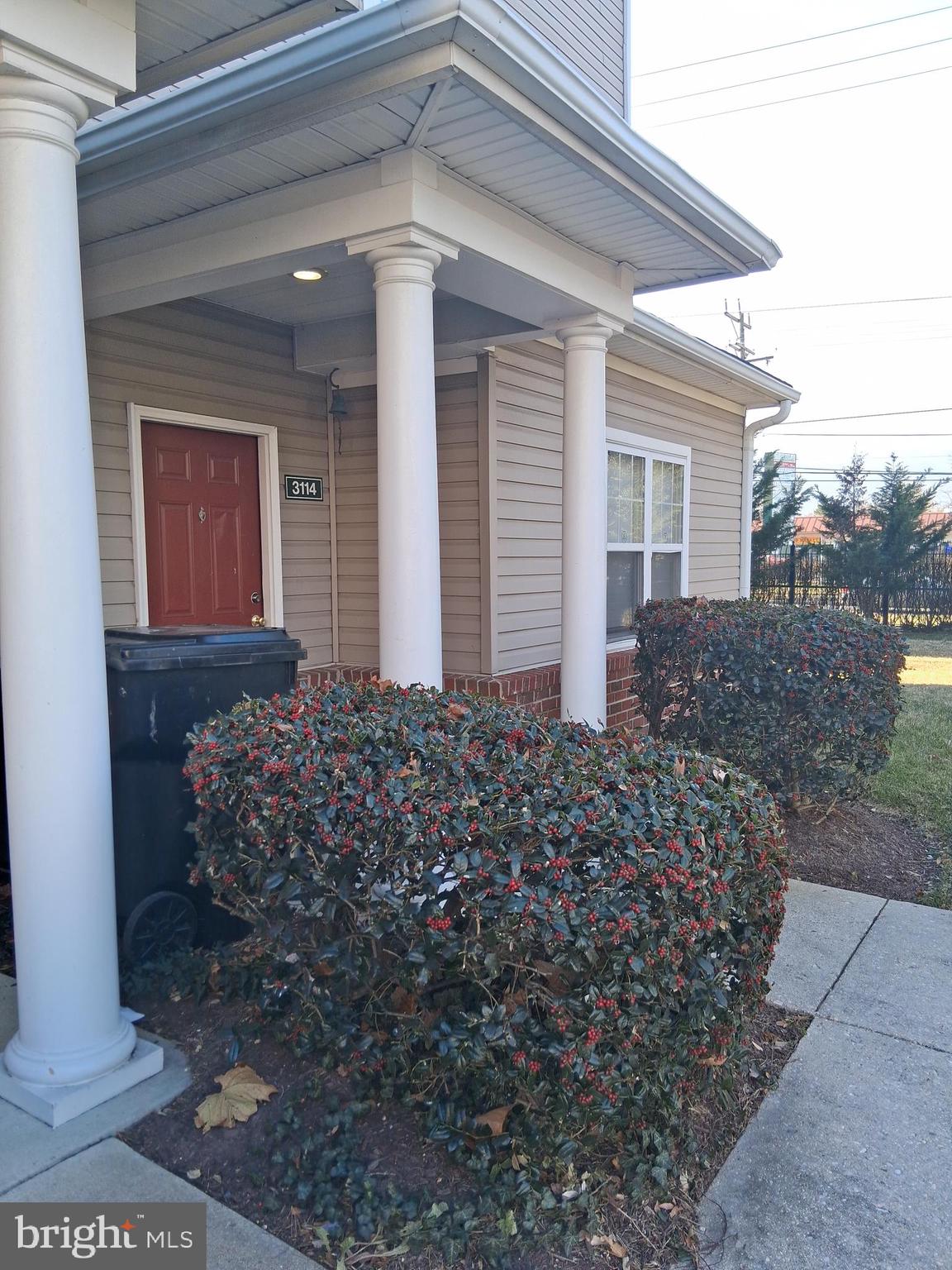 WINDSOR CROSSING - Residential Lease