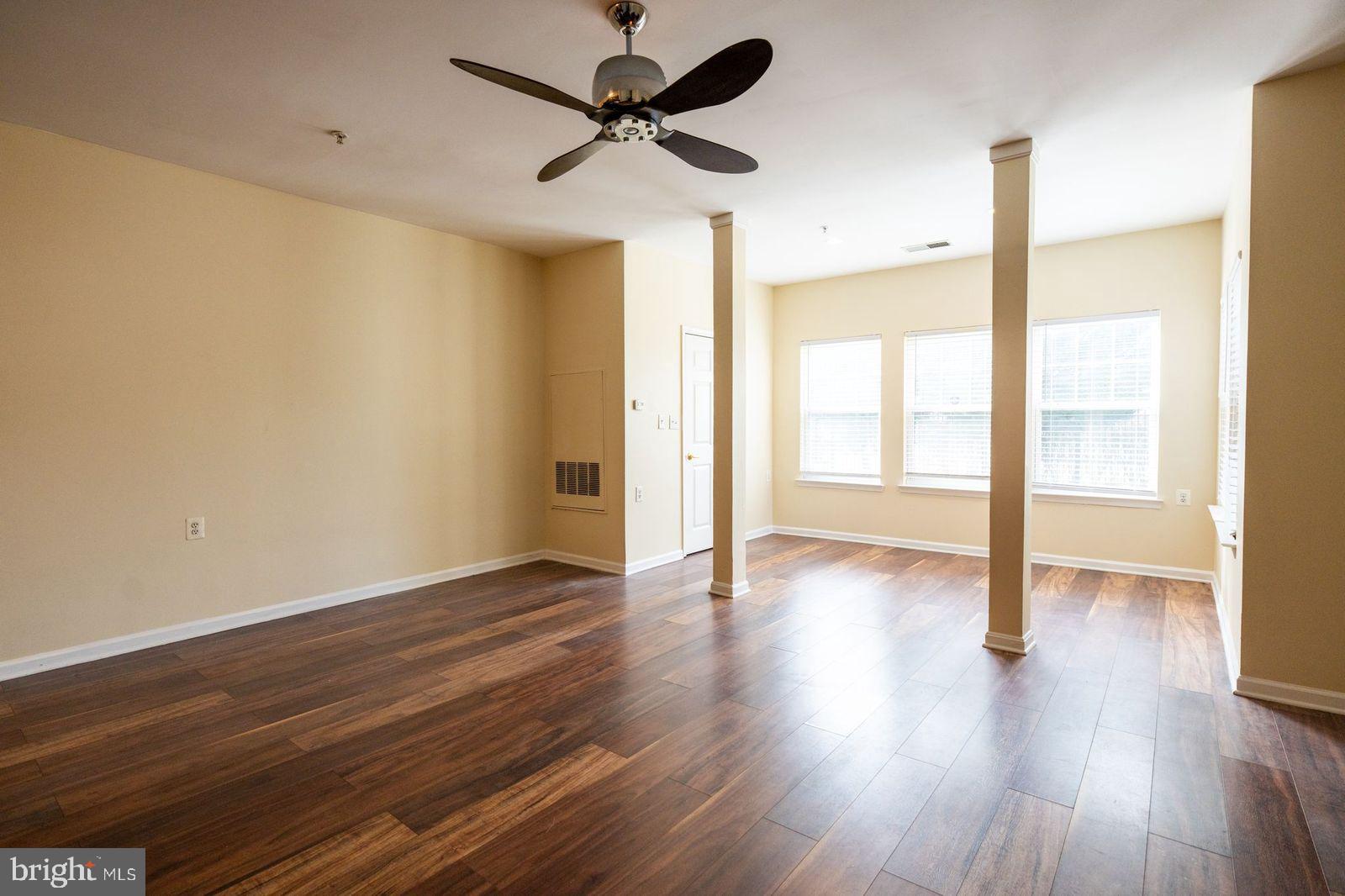 WINDSOR CROSSING - Residential Lease