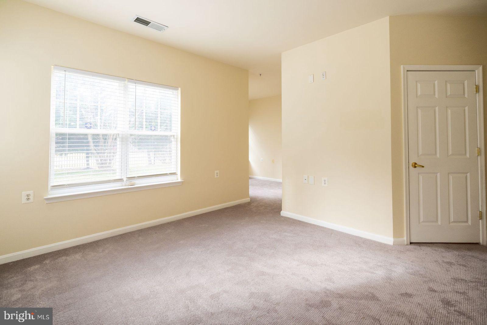 WINDSOR CROSSING - Residential Lease