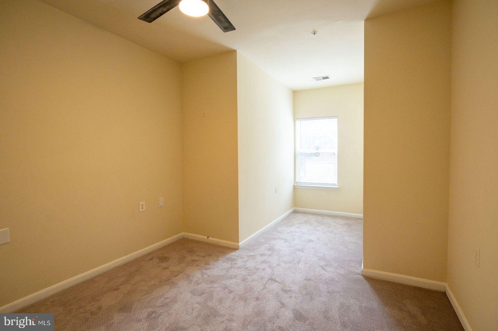 WINDSOR CROSSING - Residential Lease