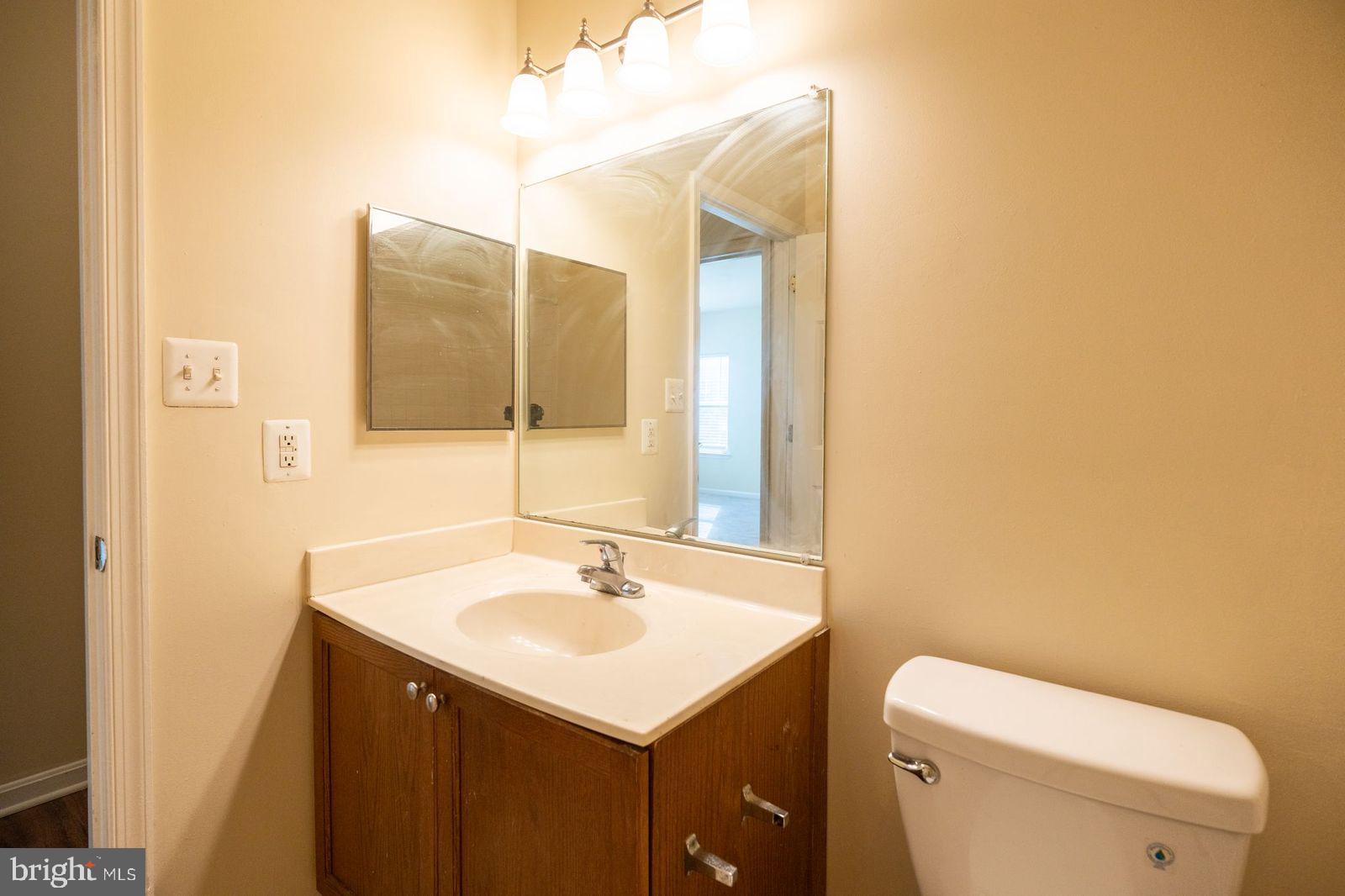 WINDSOR CROSSING - Residential Lease