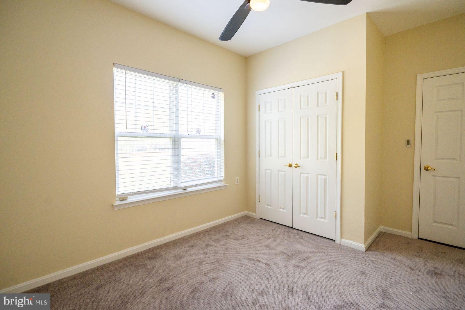 WINDSOR CROSSING - Residential Lease