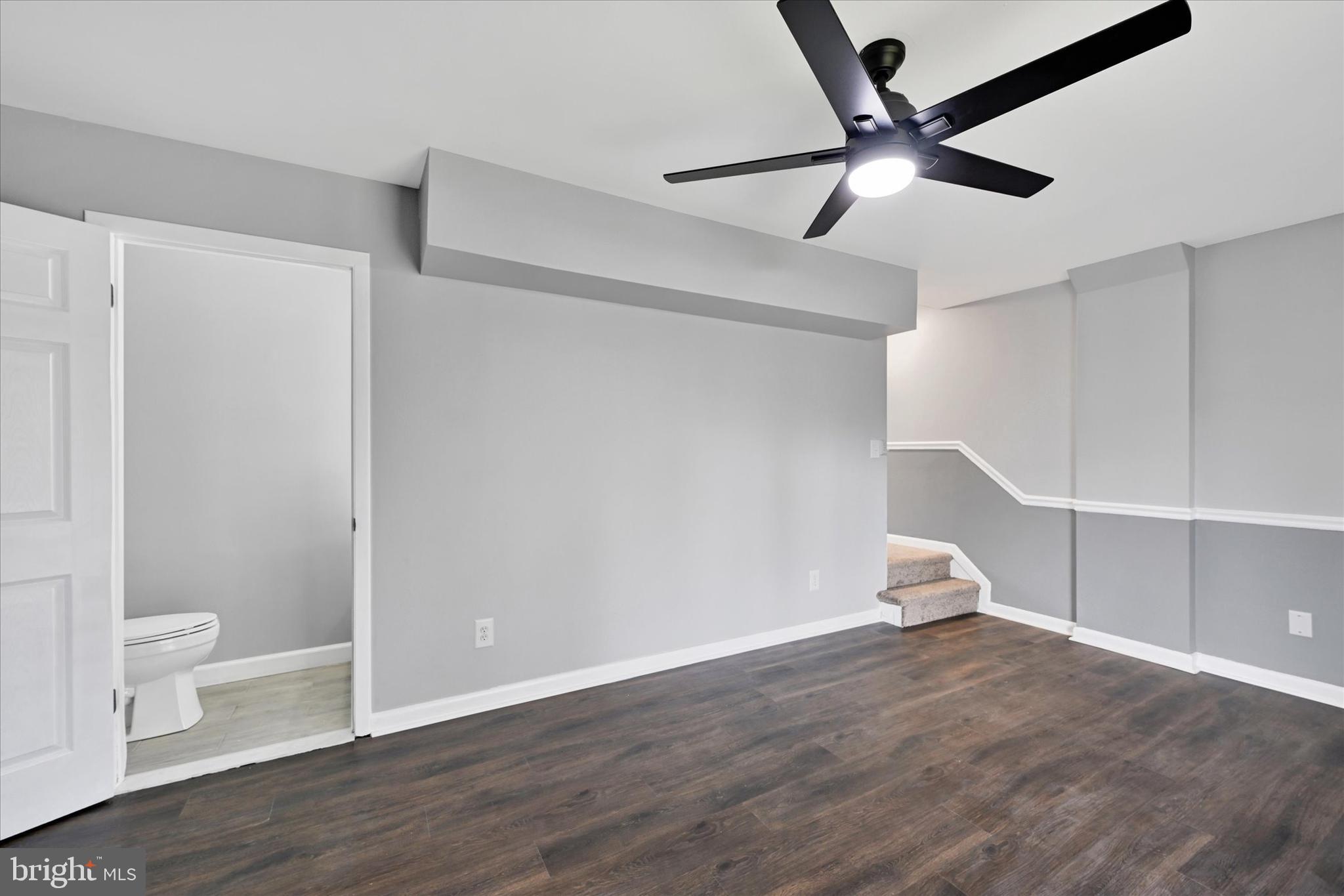 WOODSDALE MANOR - Residential