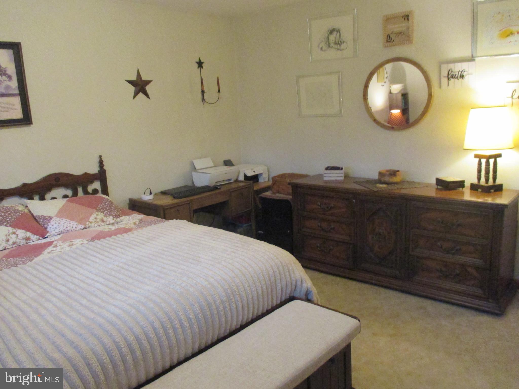 KNOBLEY VIEW - Residential