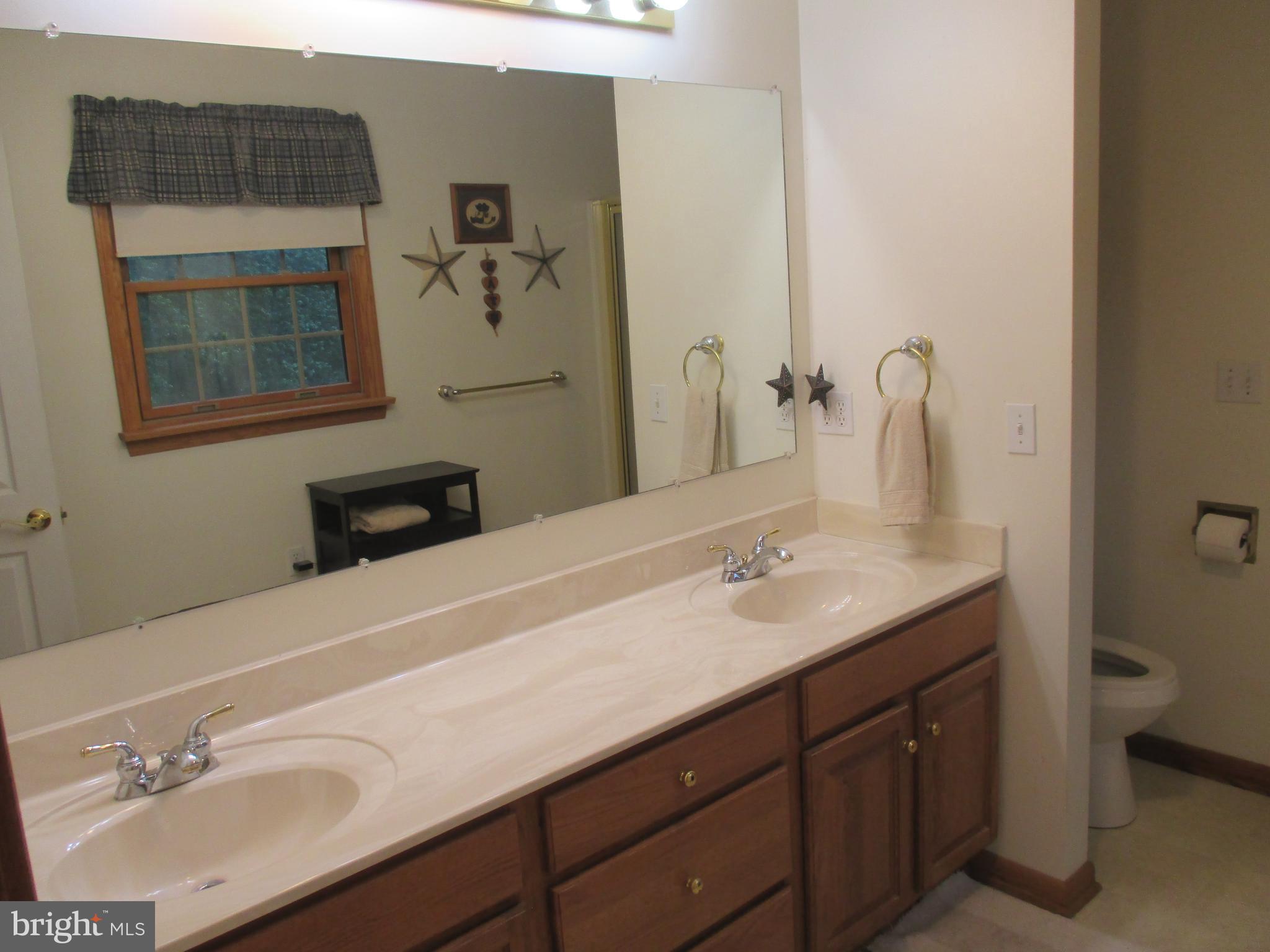 KNOBLEY VIEW - Residential