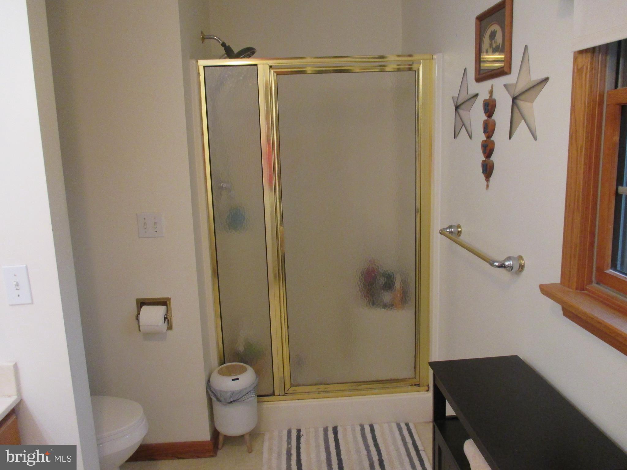 KNOBLEY VIEW - Residential