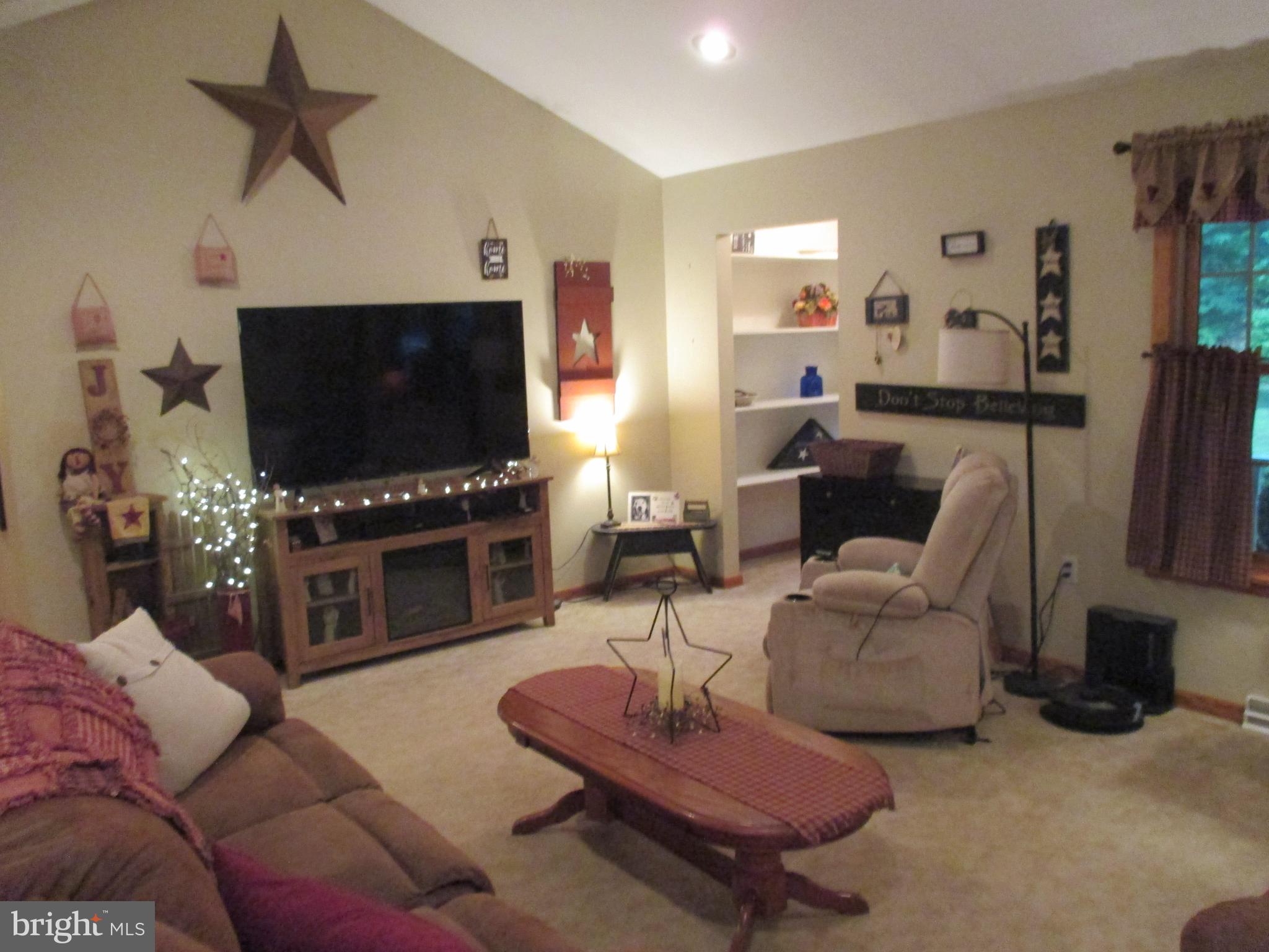 KNOBLEY VIEW - Residential