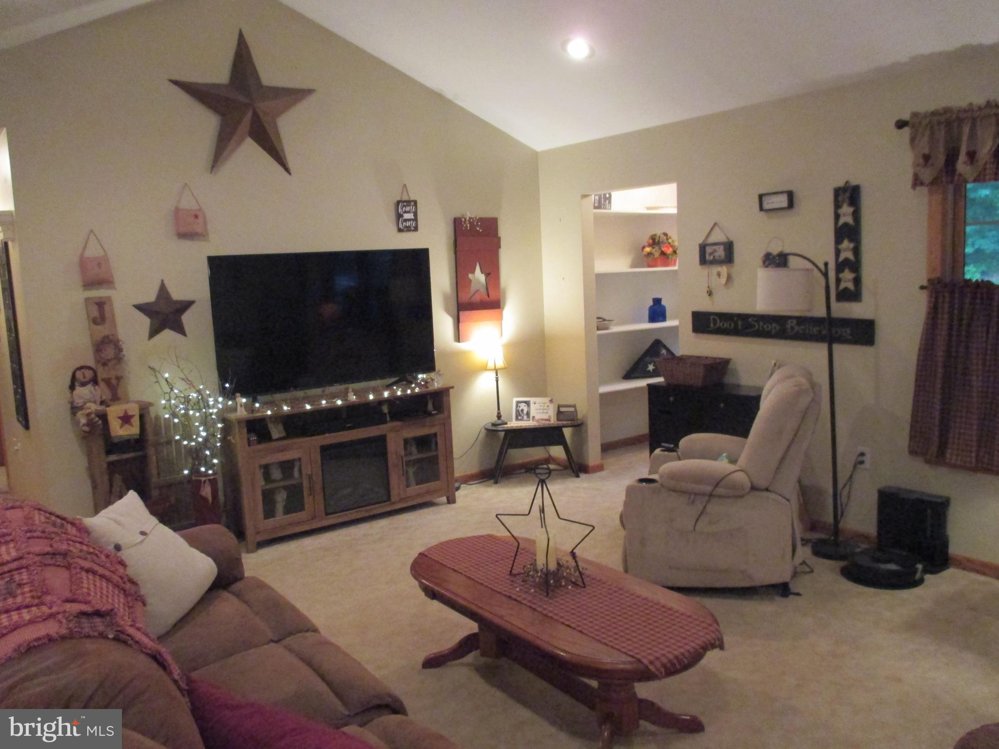 KNOBLEY VIEW - Residential