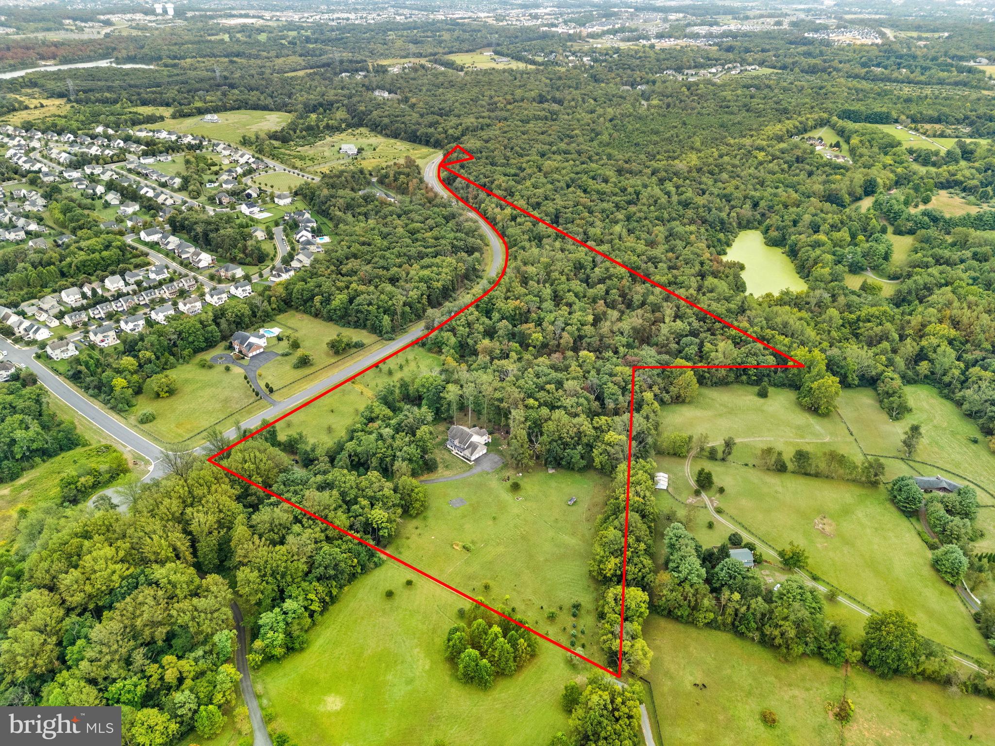 22011 BEAVERDAM DRIVE