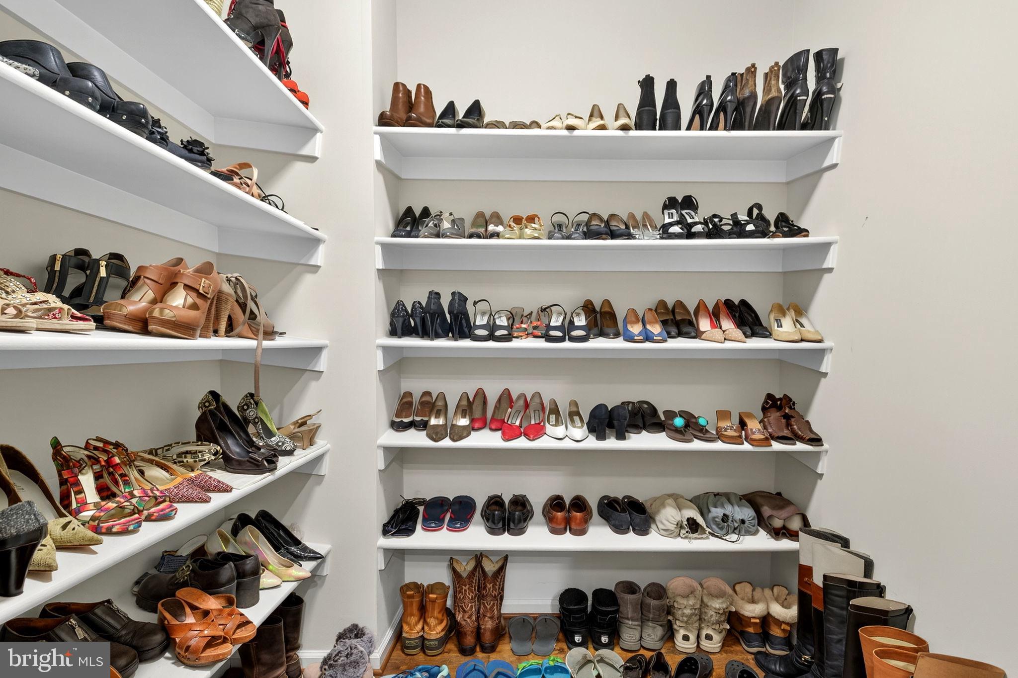 EVERGREEN VILLAGE - Residential