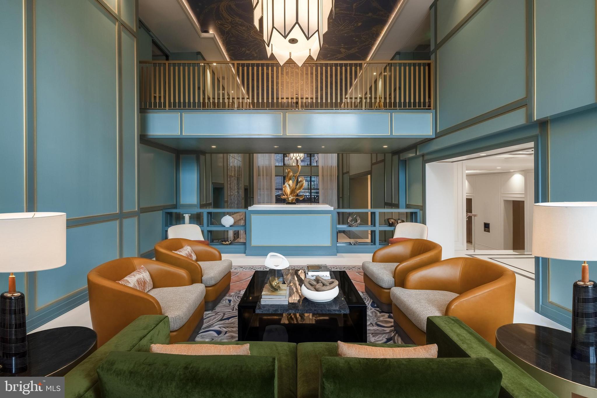 300 12TH STREET SW PH03