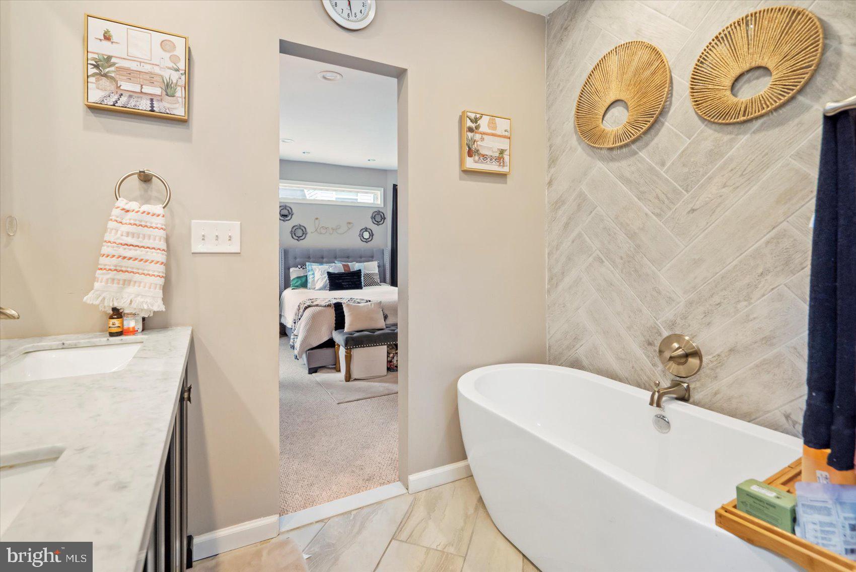 MOUNT HOLLY - Residential