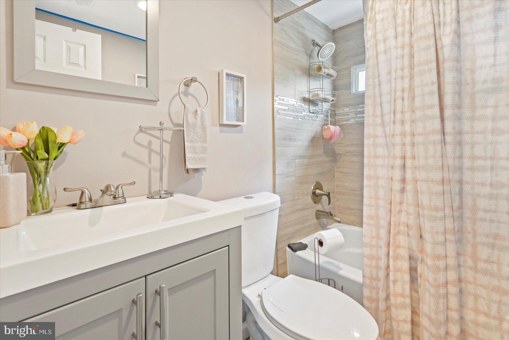 MOUNT HOLLY - Residential