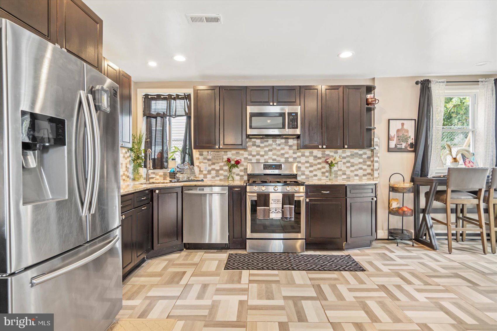 MOUNT HOLLY - Residential