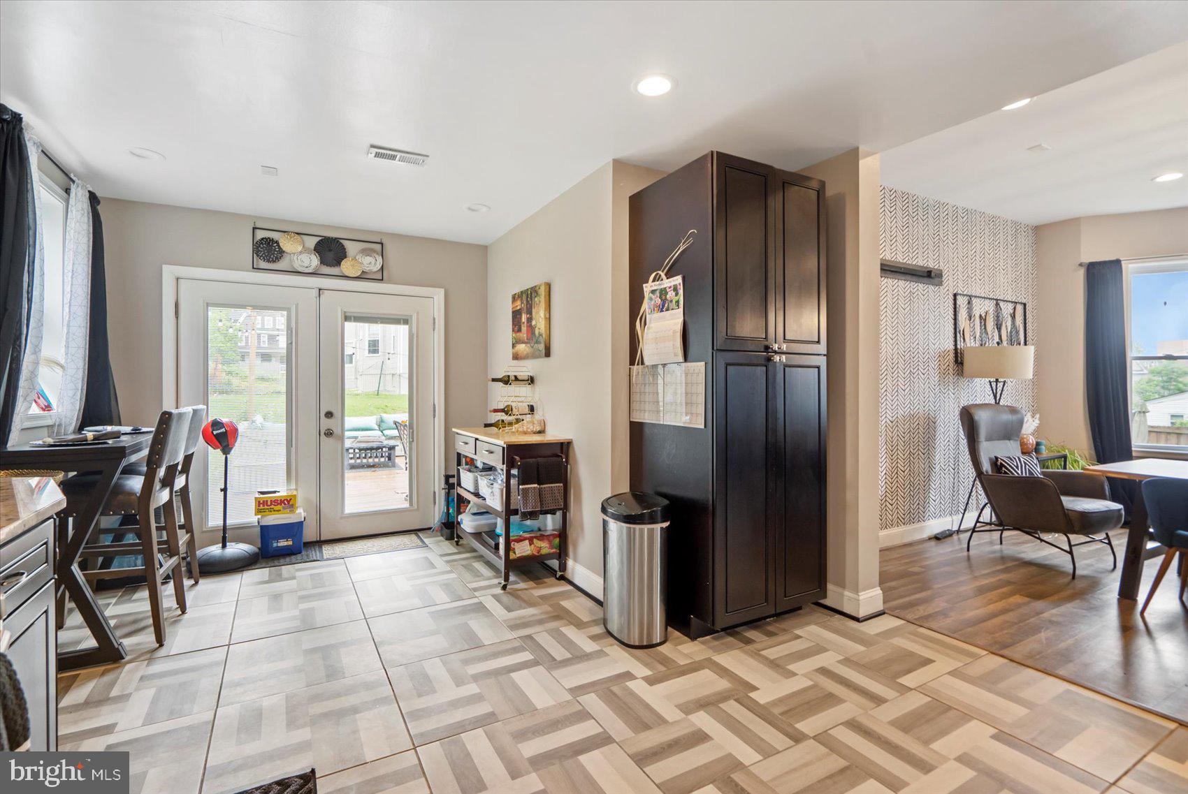 MOUNT HOLLY - Residential