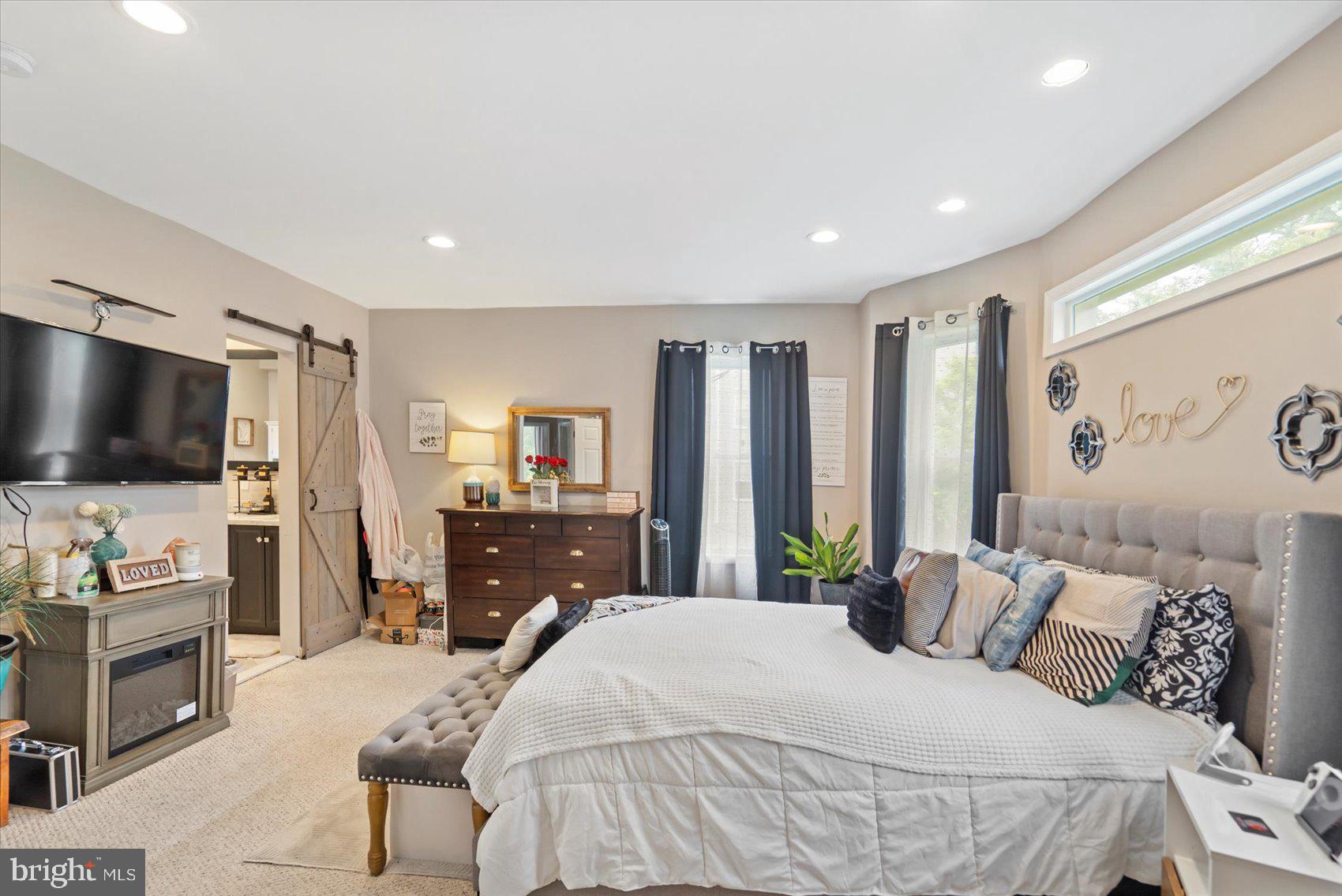 MOUNT HOLLY - Residential