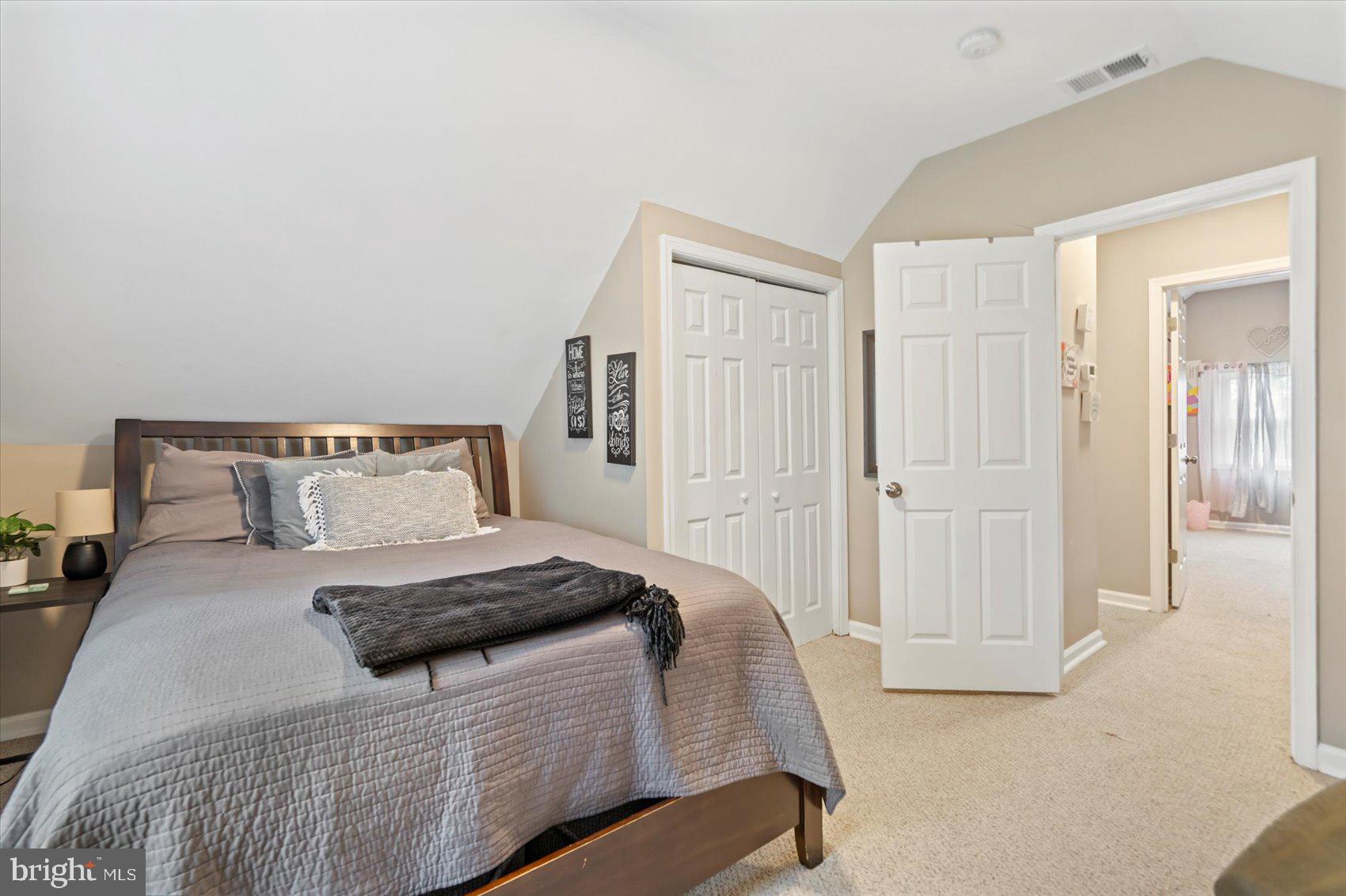 MOUNT HOLLY - Residential