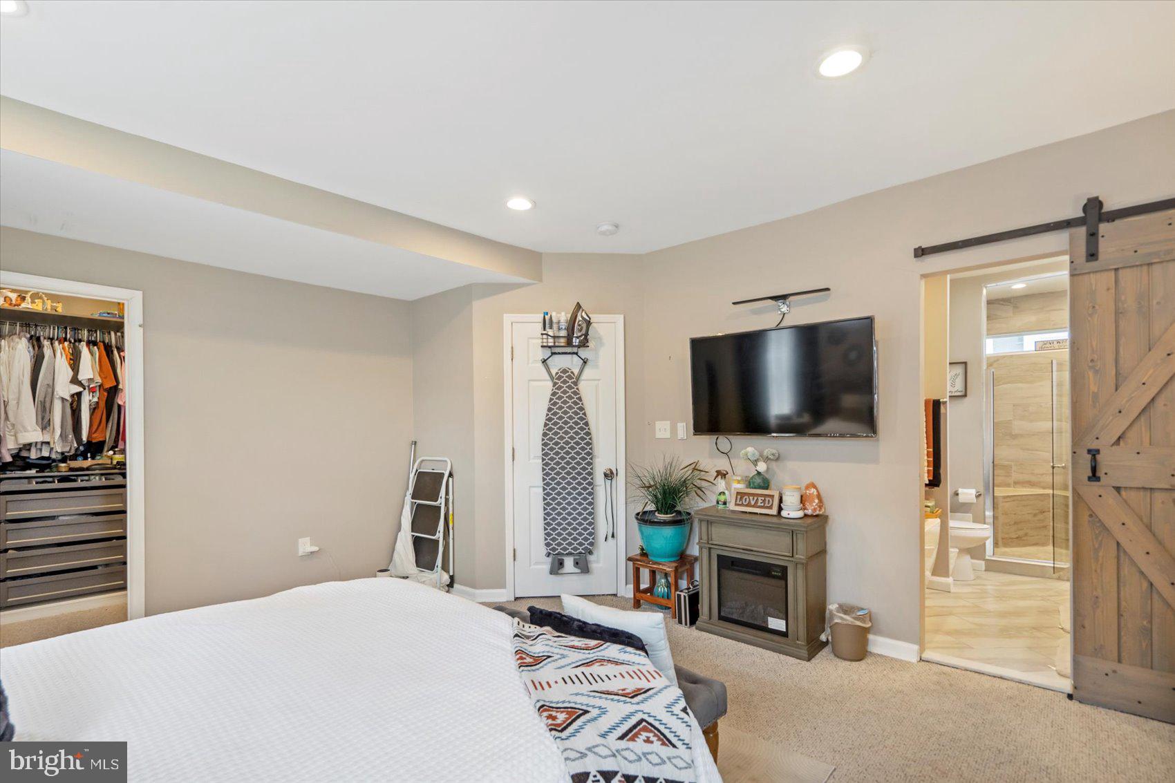 MOUNT HOLLY - Residential
