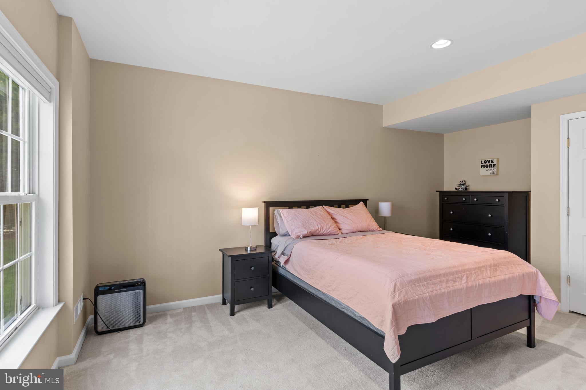 LAUREL HILL - Residential