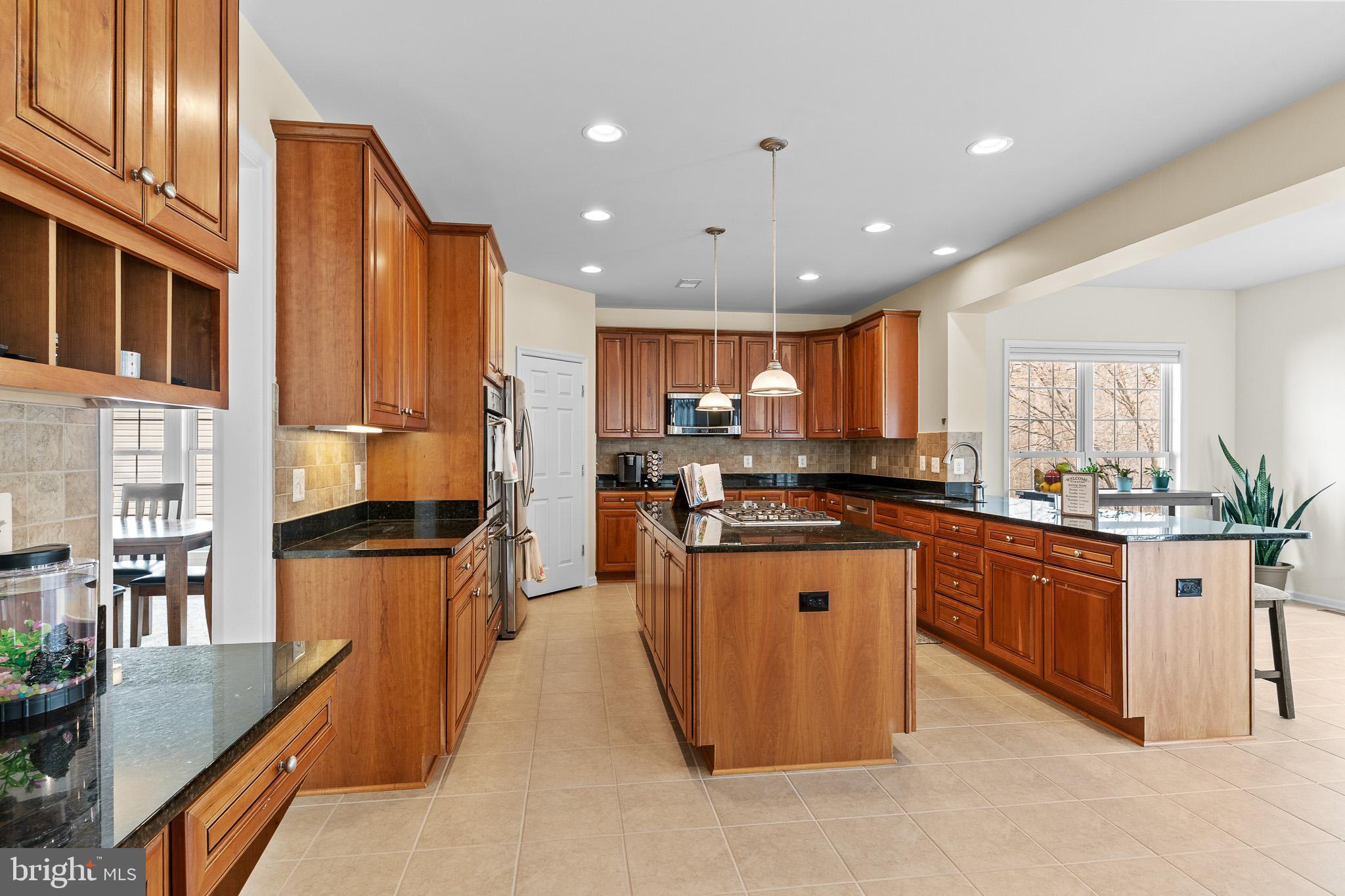 LAUREL HILL - Residential