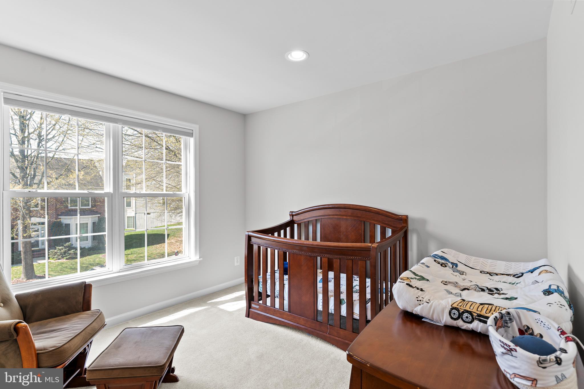 LAUREL HILL - Residential