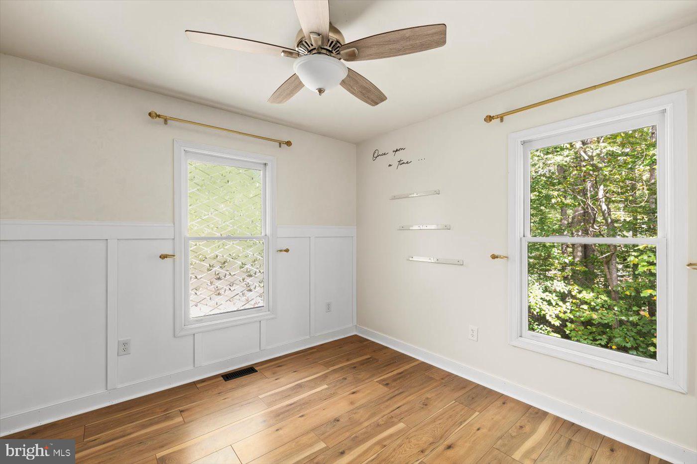 LAKE LAND OR - Residential