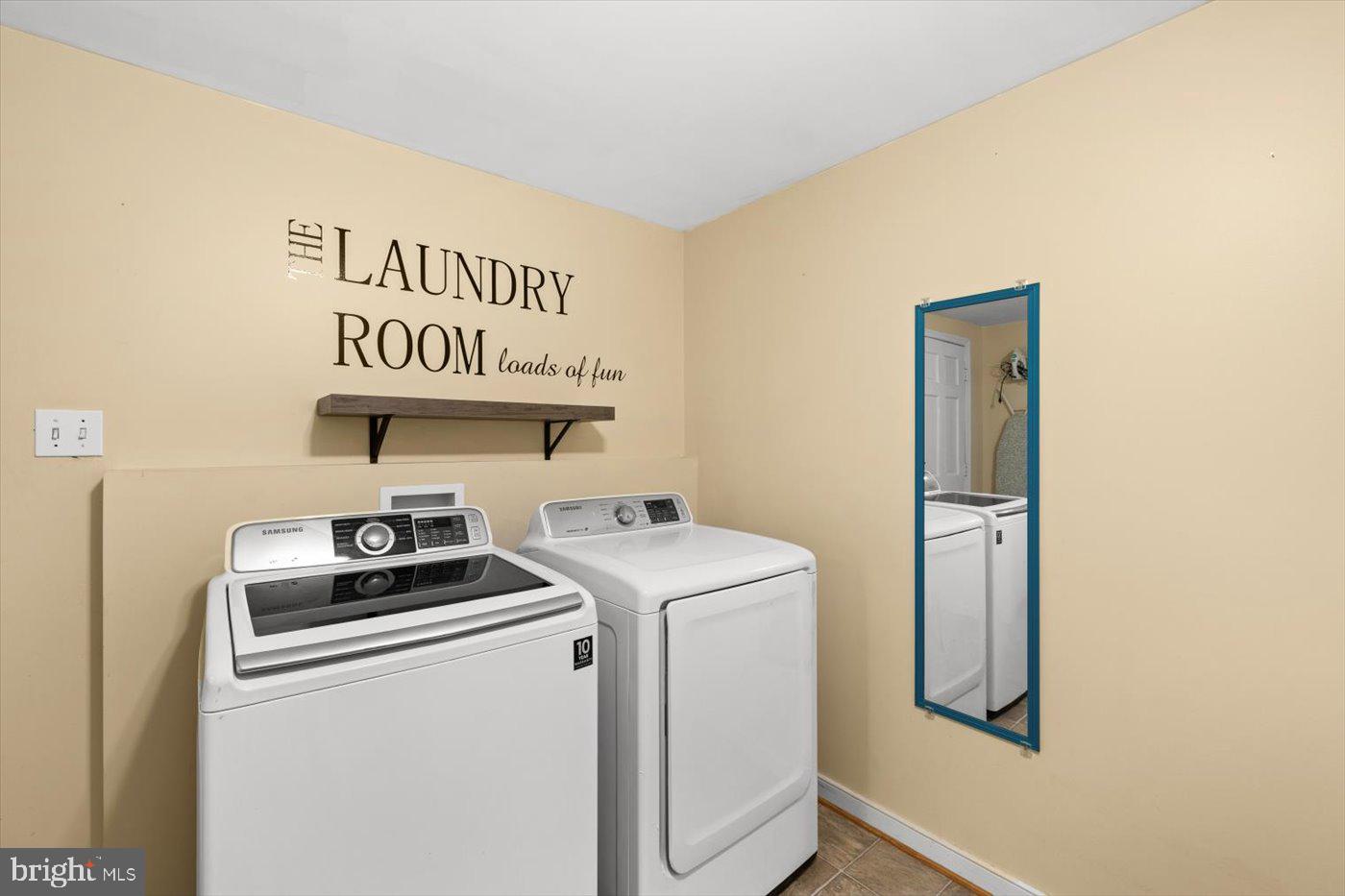 LAKE LAND OR - Residential