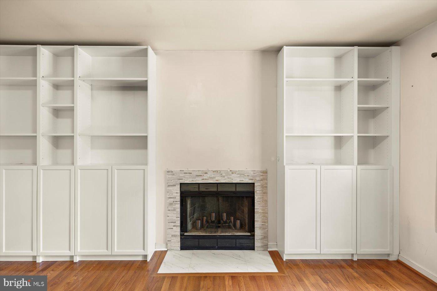 LAKE LAND OR - Residential