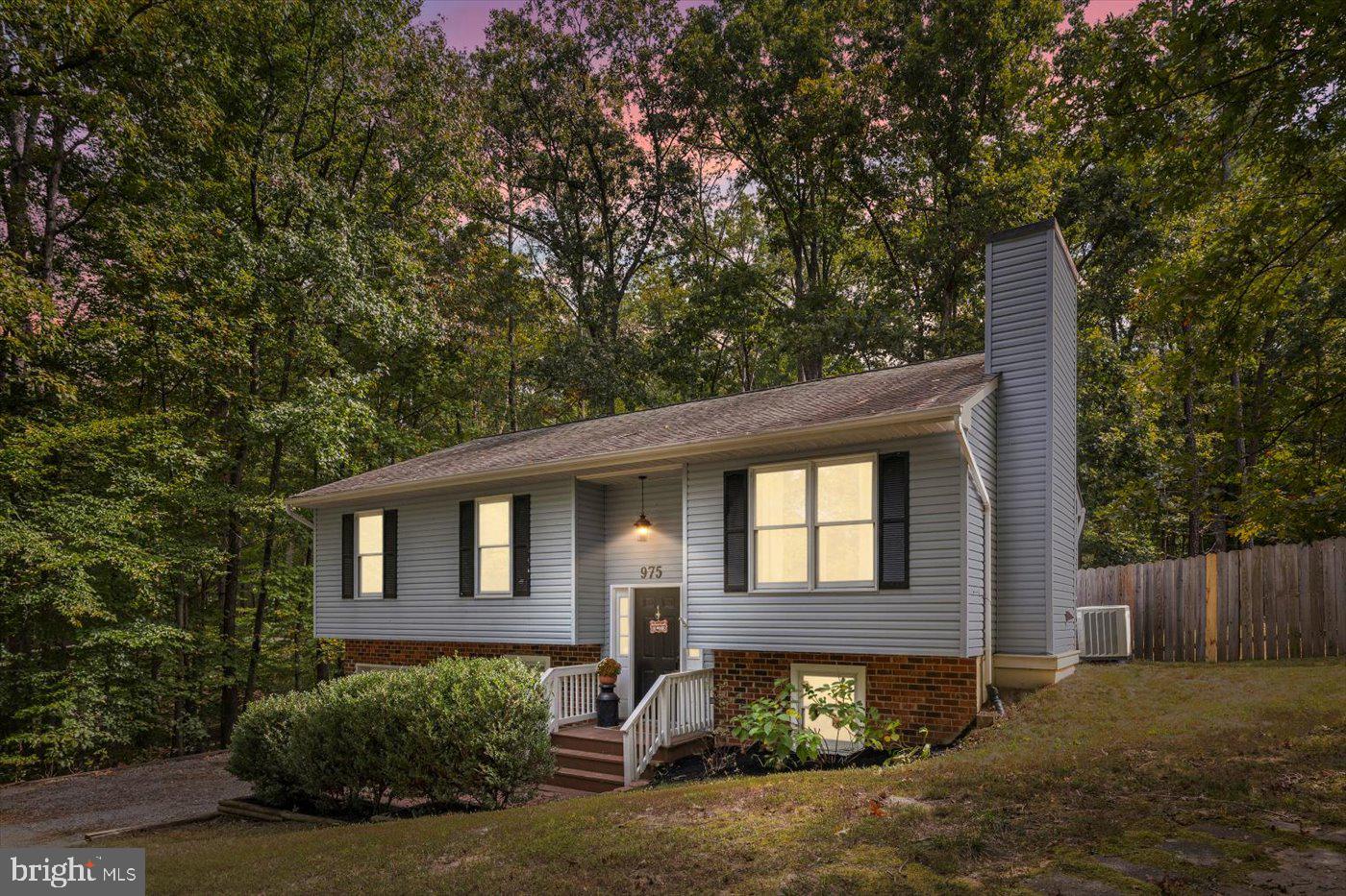 LAKE LAND OR - Residential