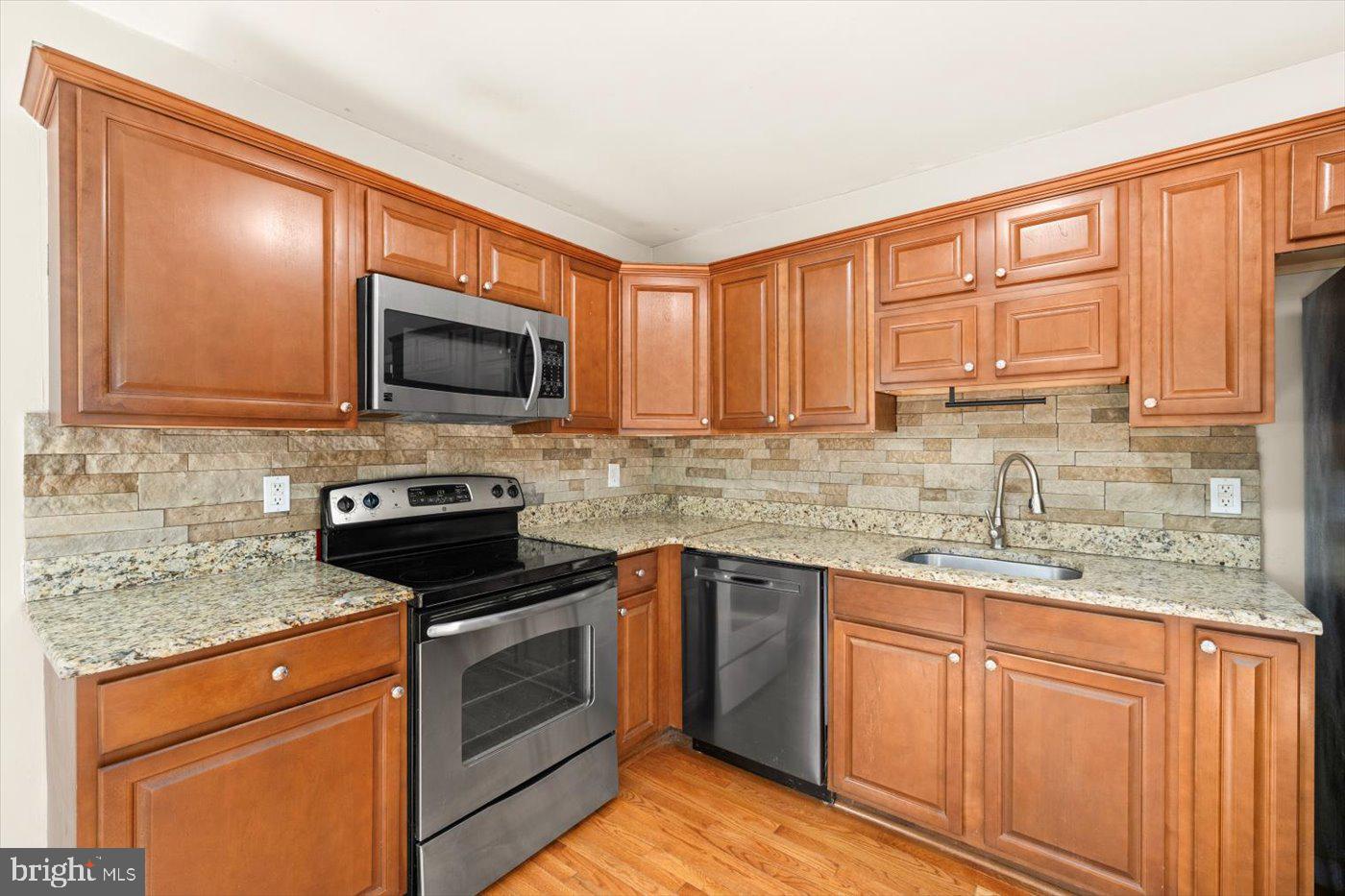 LAKE LAND OR - Residential