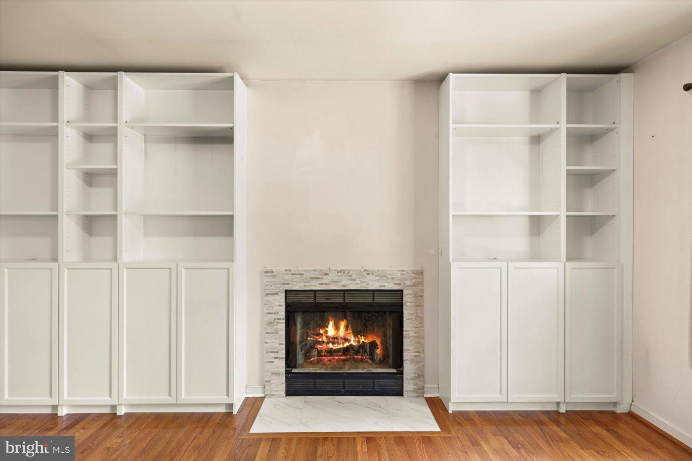 LAKE LAND OR - Residential