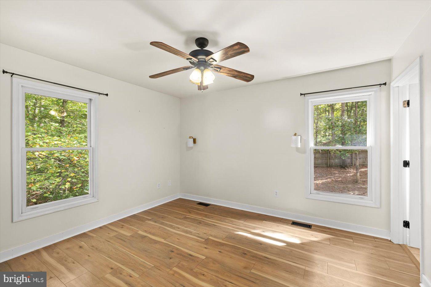 LAKE LAND OR - Residential